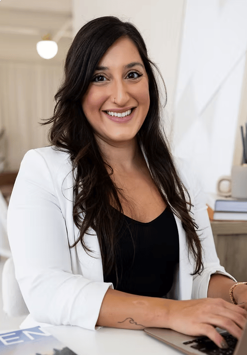 Christina Choulagh Royal Oak, MI Real Estate Agent Headshot