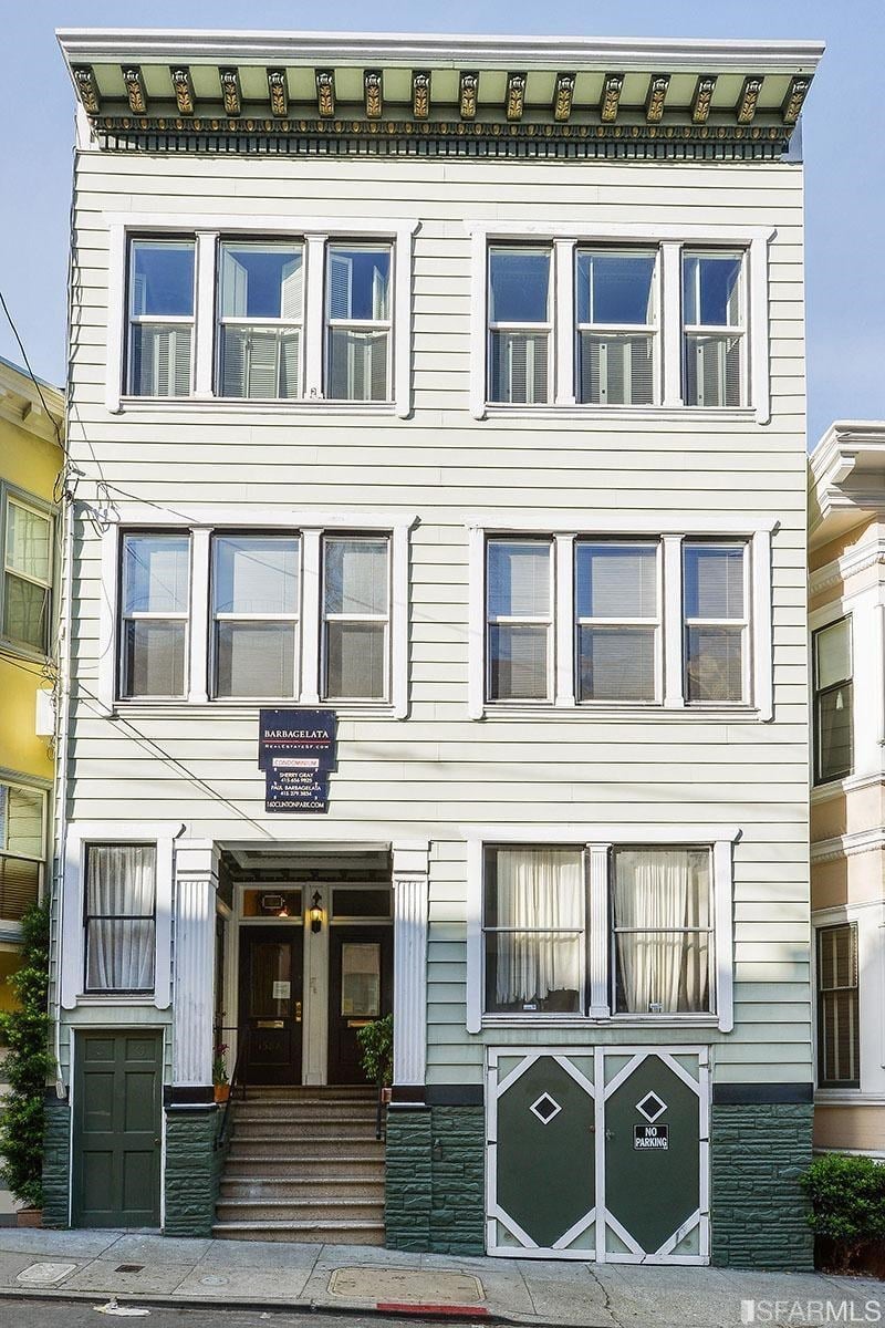 160 Clinton Park