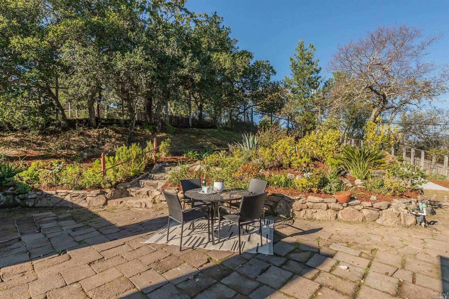50 Oakwood Ct