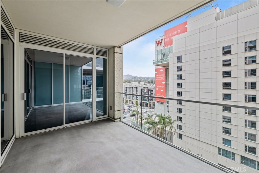 6250 Hollywood Blvd