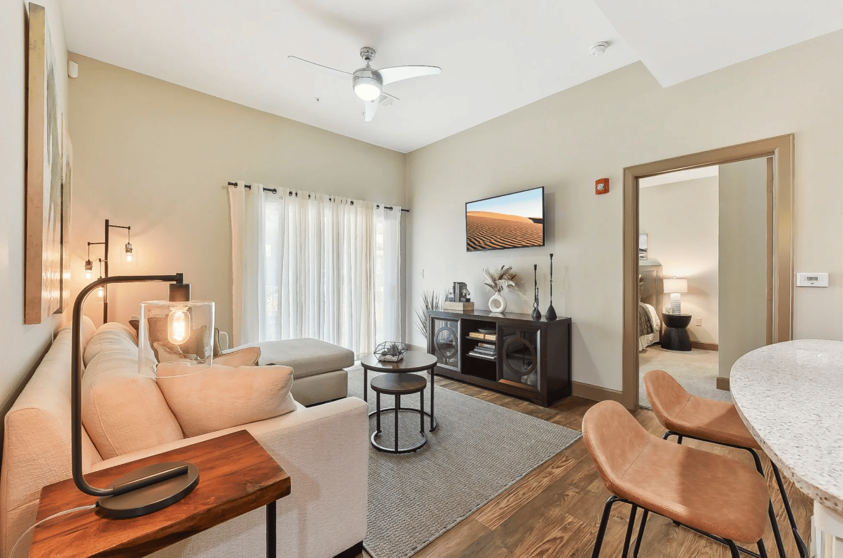 Up to 8 Weeks Free on select units with 12+ month leases