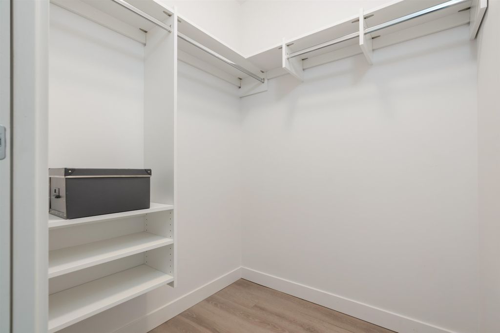 209 E 7th Ave, #607