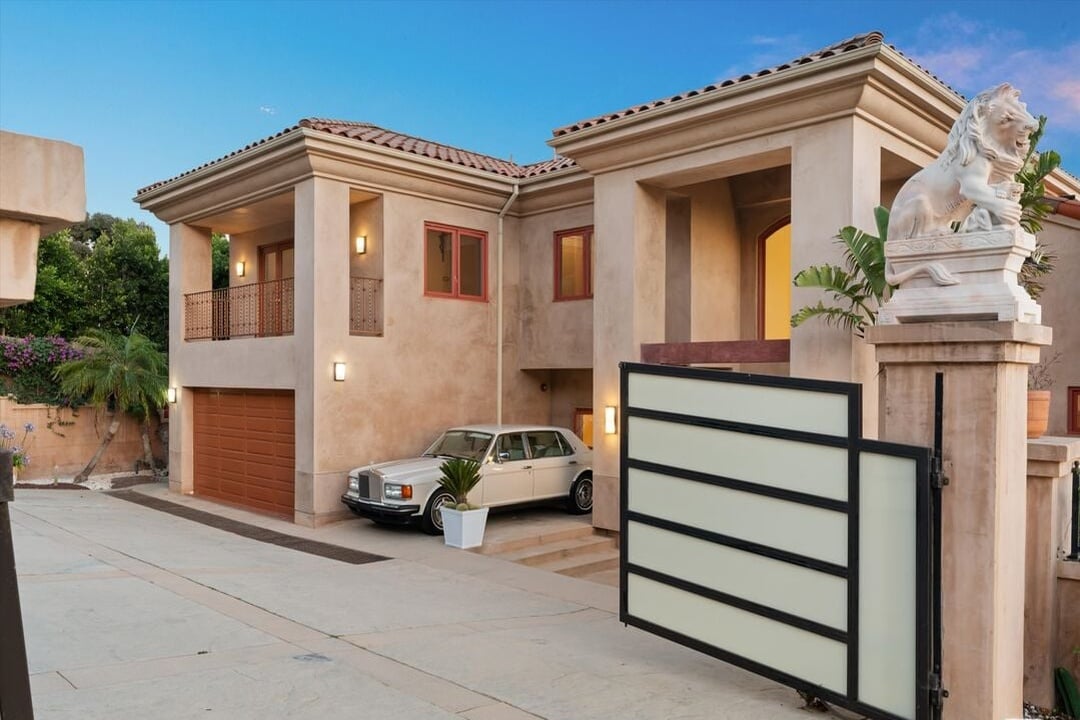 Puesta Del Sol St, 90265