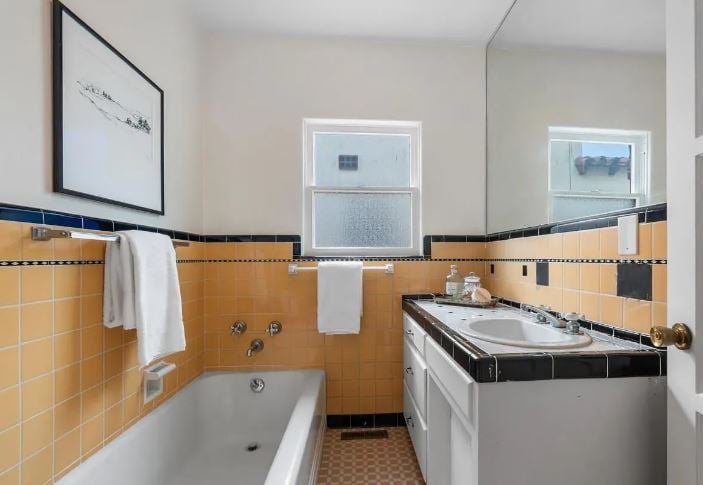 4144 Palmetto Way, San Diego, CA 92103