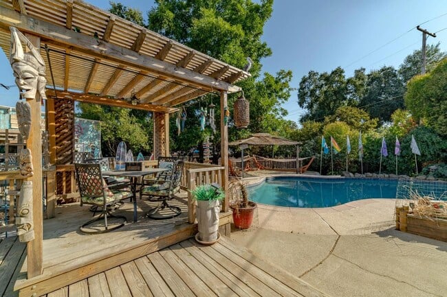 6920 Peppercress Ct