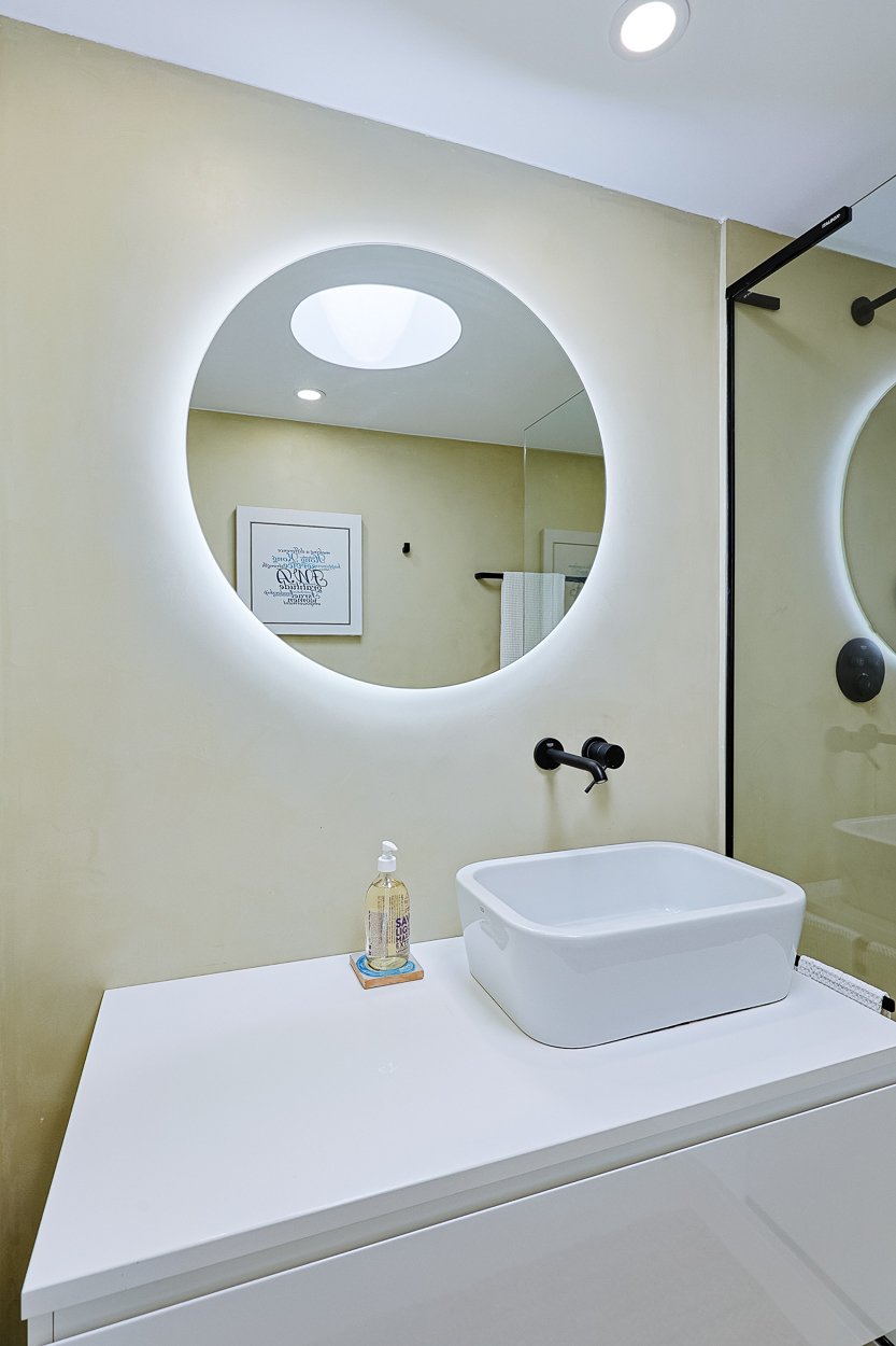 “The Green Villa” – Elegant Luxury Villa with Pool in Carnaxide, Oeiras