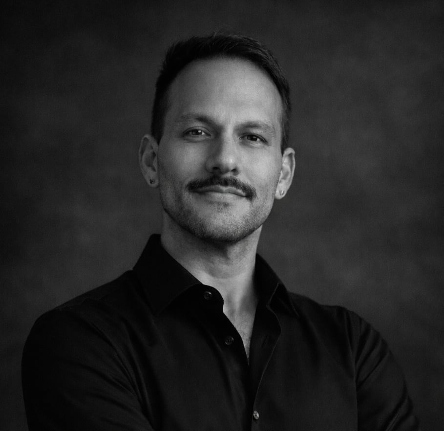 Emmanuel Herrera photo