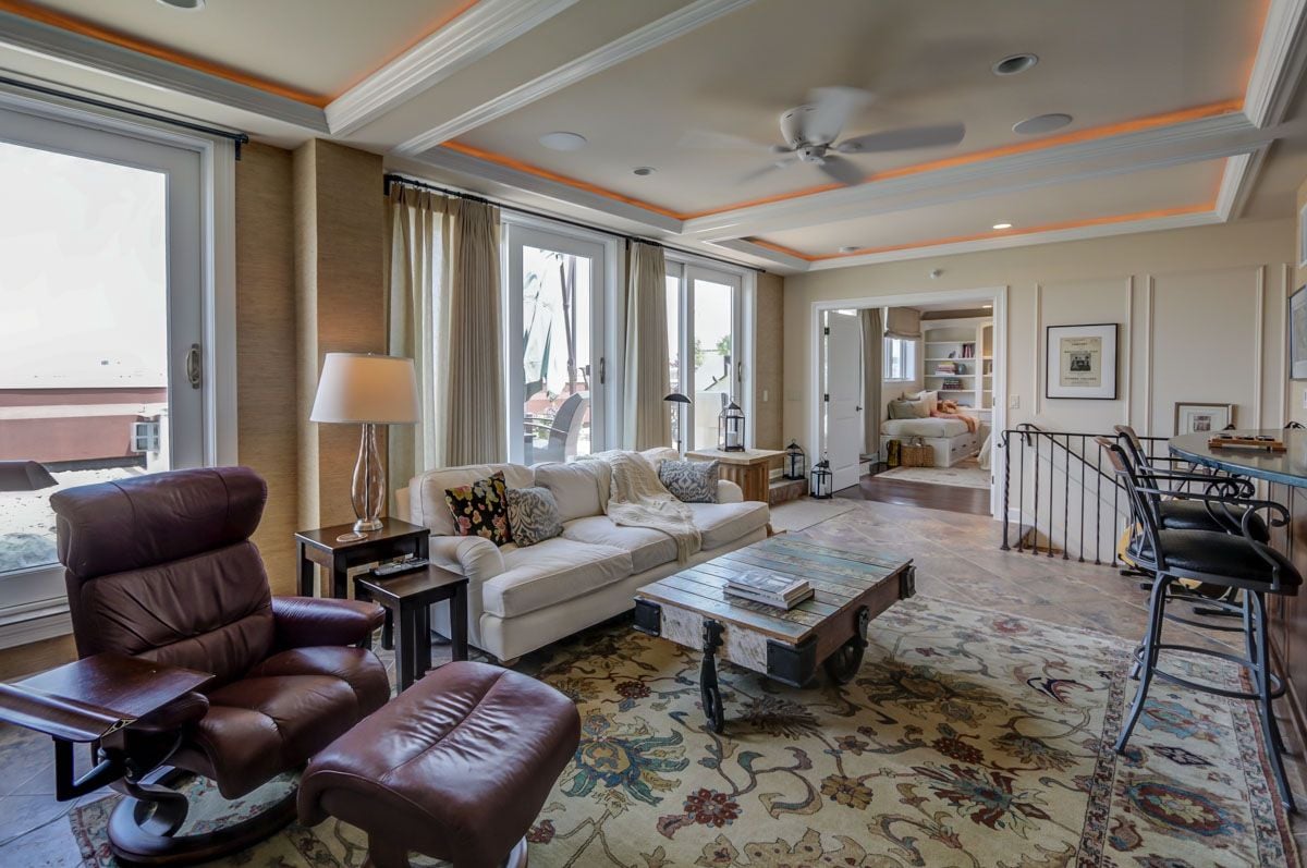 Exclusive Offering: Loraine Penthouse #1007