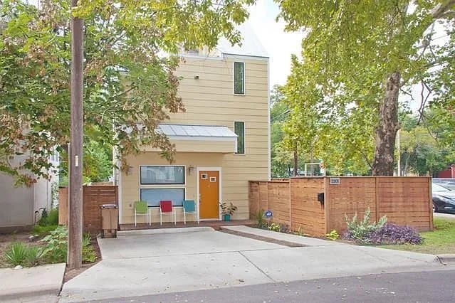 1201 Taylor St