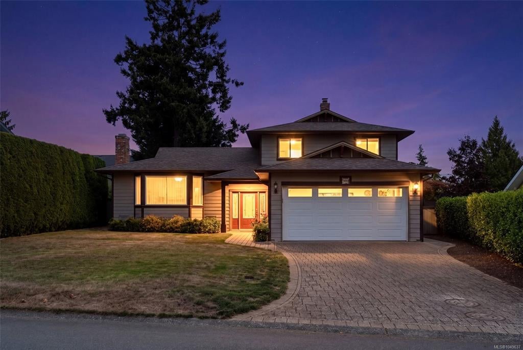 2056 Skyline Cres