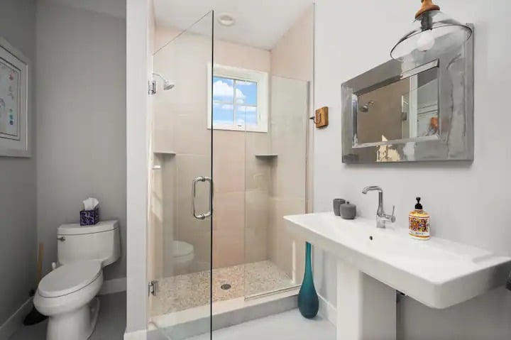 #38 Stunning Colonial