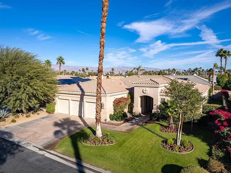 14 Hillcrest Dr
