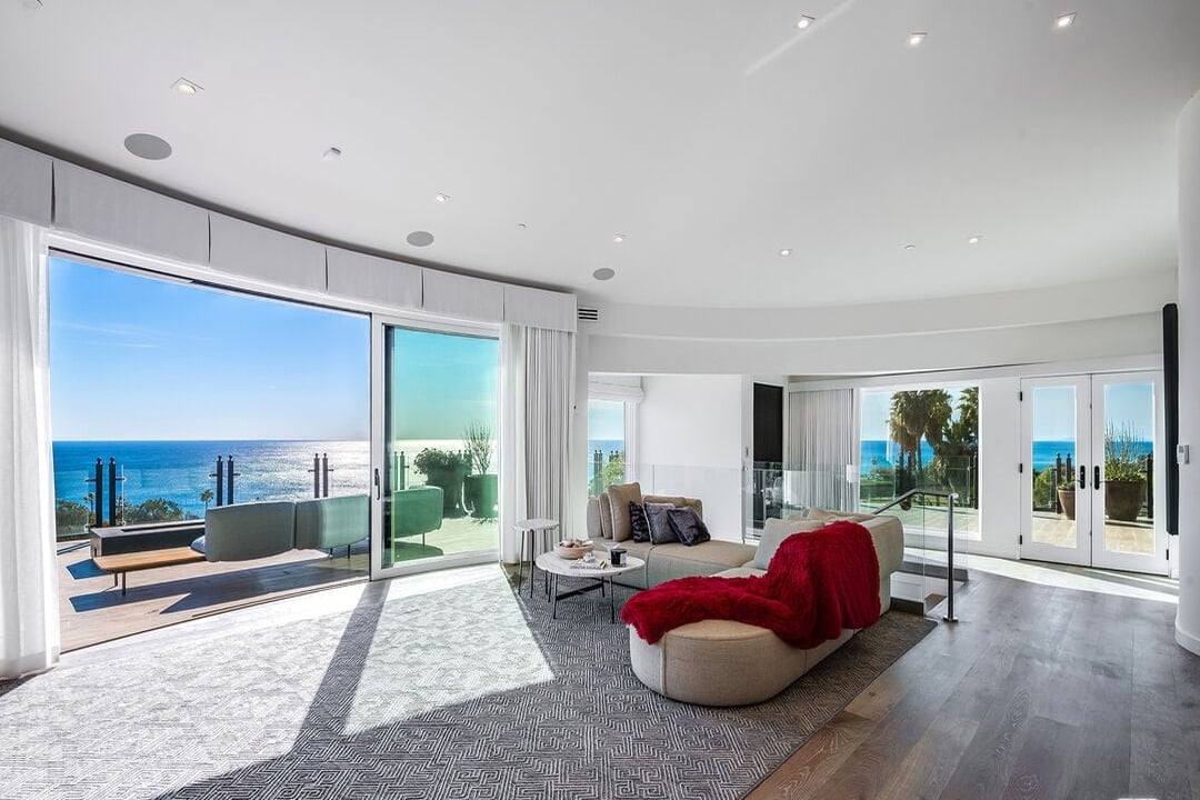 Vireon Pavilion, Pacific Coast Hwy, 90265