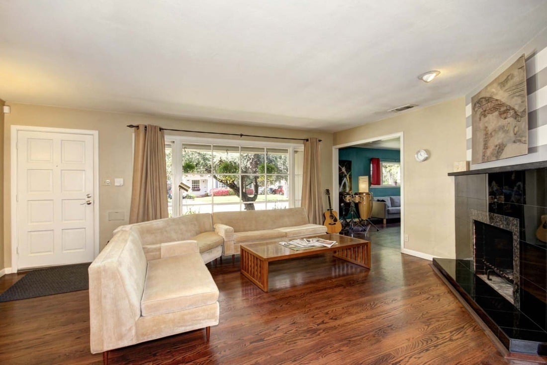 Coming Soon! New Elmhurst Listing!