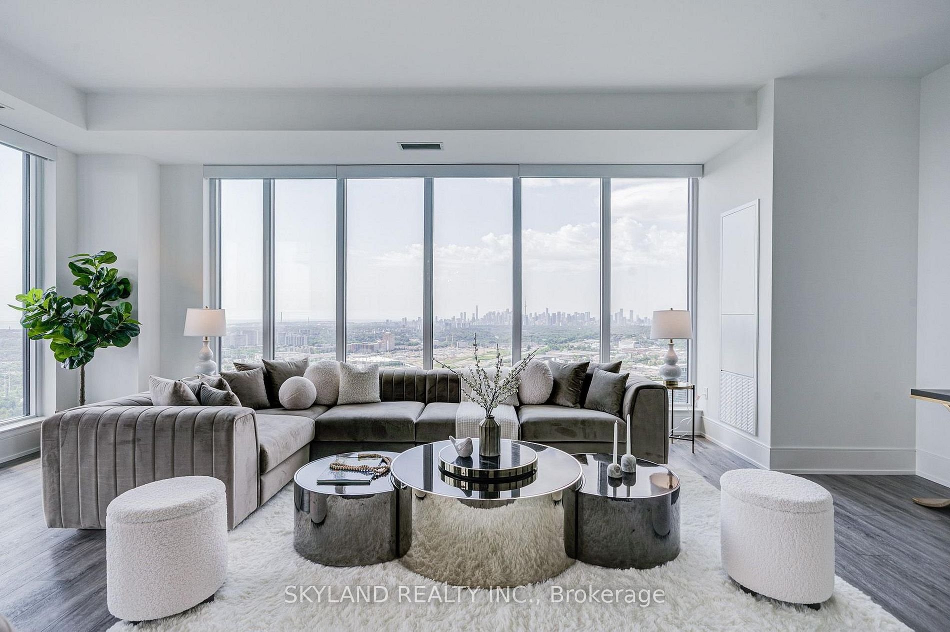 LUXURY IN TRIDEL