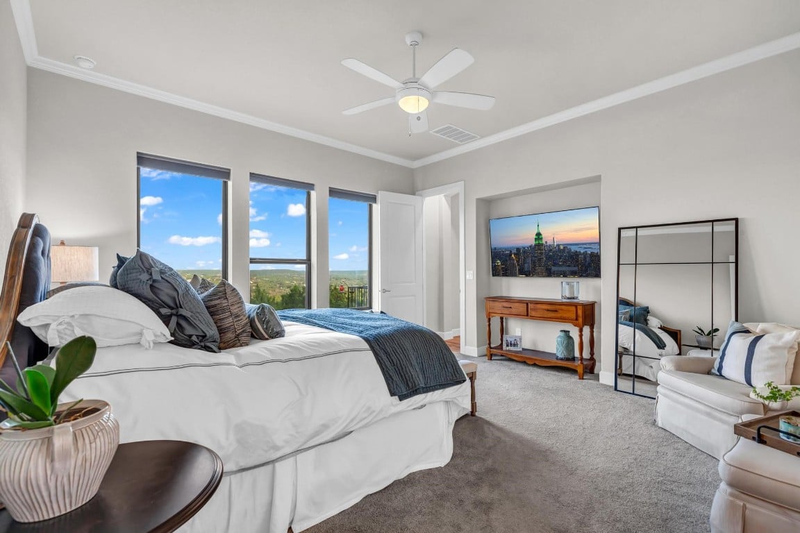 500 Balcones Ridge Way