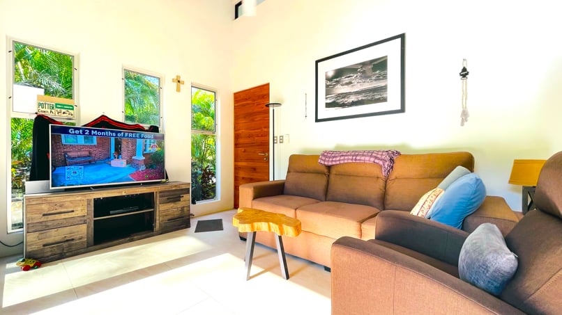 Riverside Jungle House with Waterfall Views in Ojochal, Costa Rica