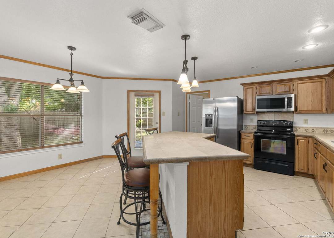6311 Regency Ct