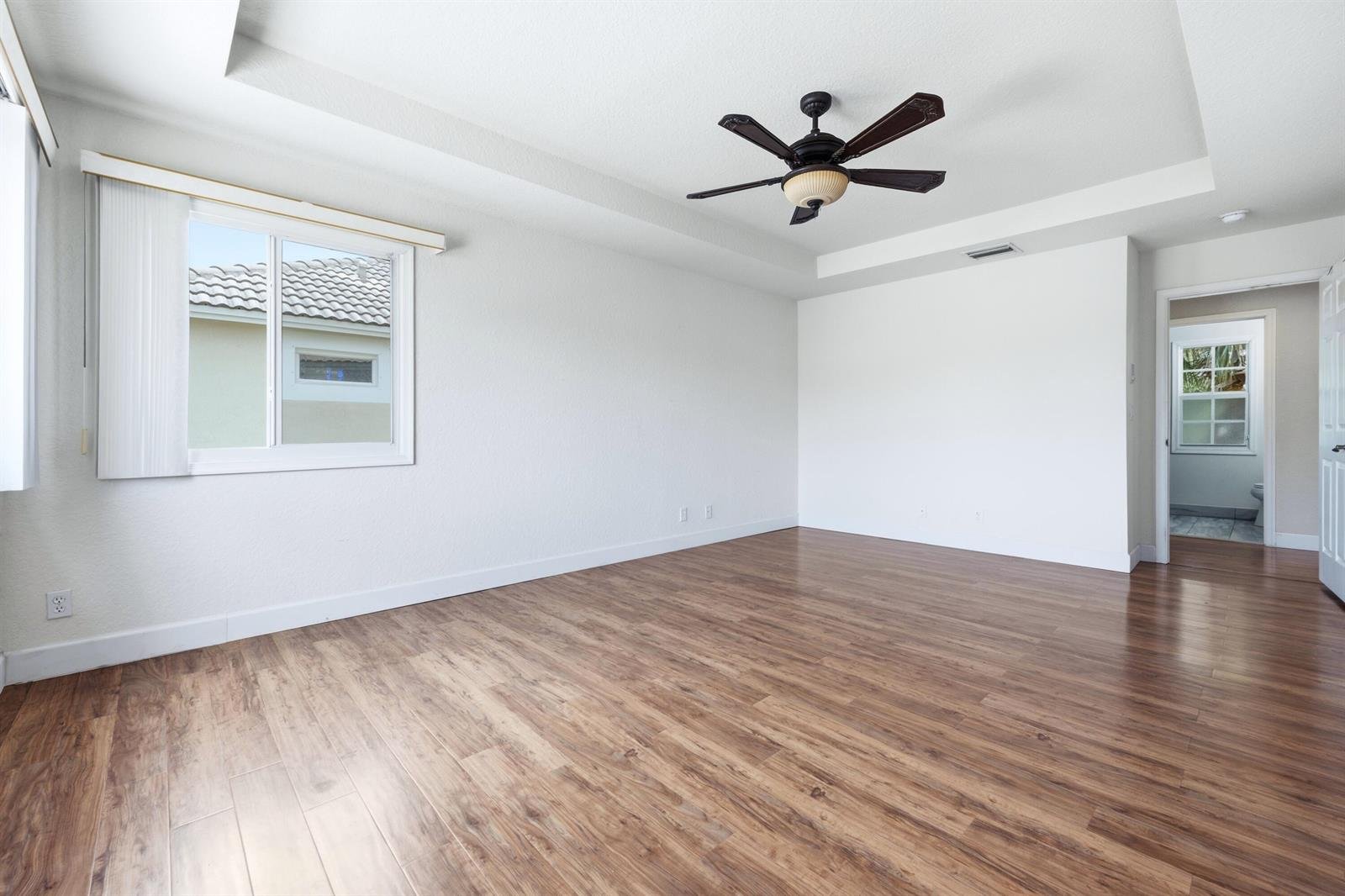 8113 Bautista Way