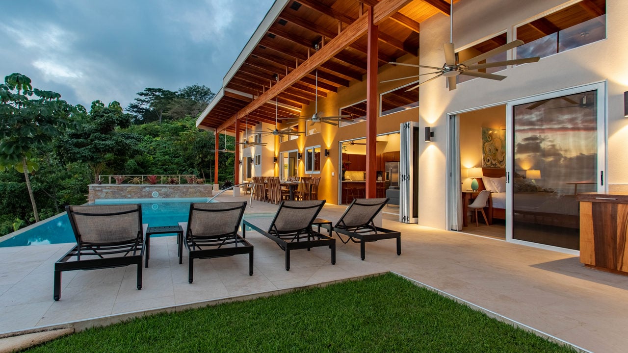 Luxury Home By The Beach Overlooking The Islands At Bahia Ballena