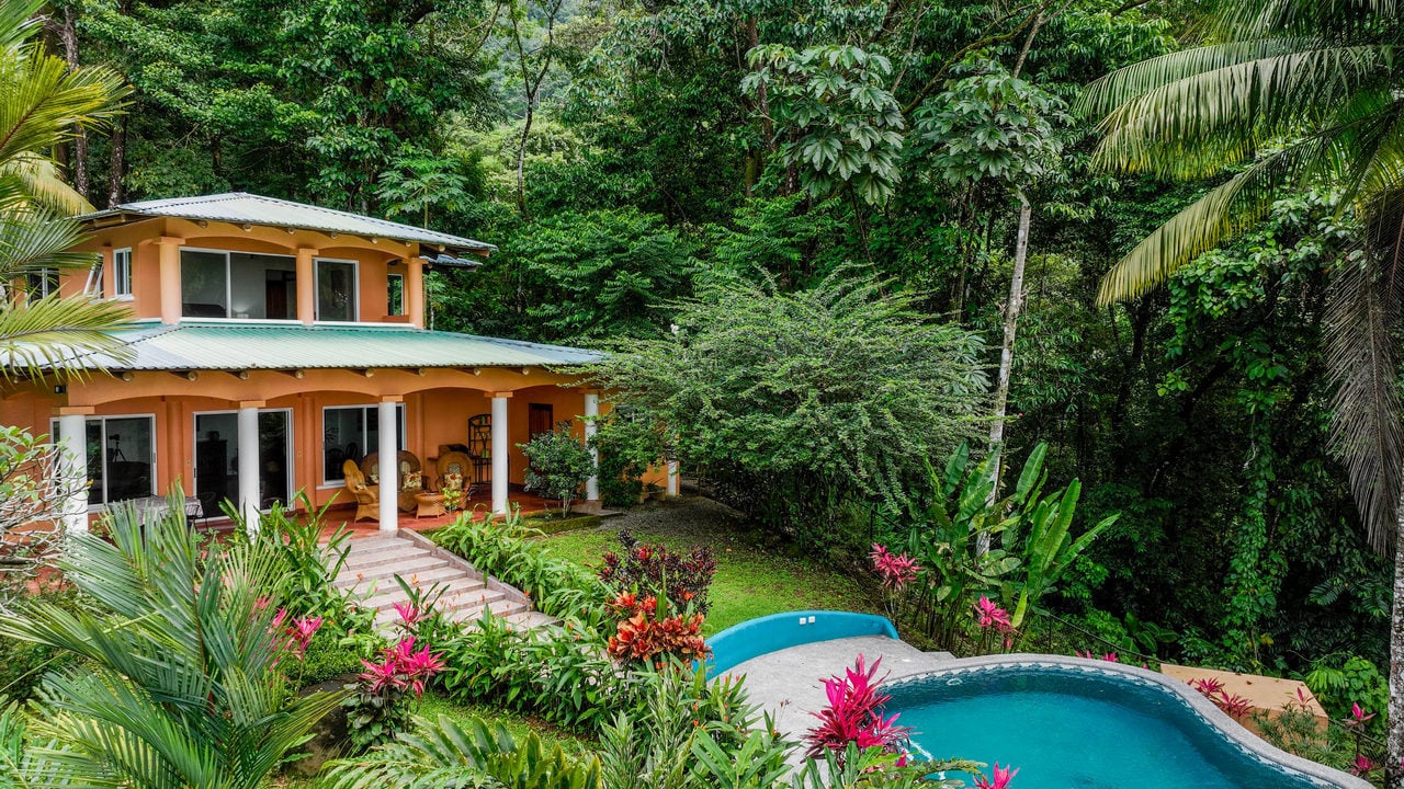 Whale’s Tail Ocean View Estate with Extra Lot in Uvita