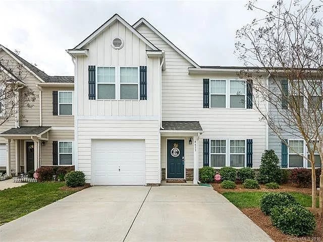 4613 Tradd Cir