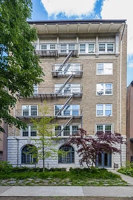 429 Clinton Avenue #62
