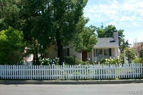 5644 Natick, Sherman Oaks CA 91411