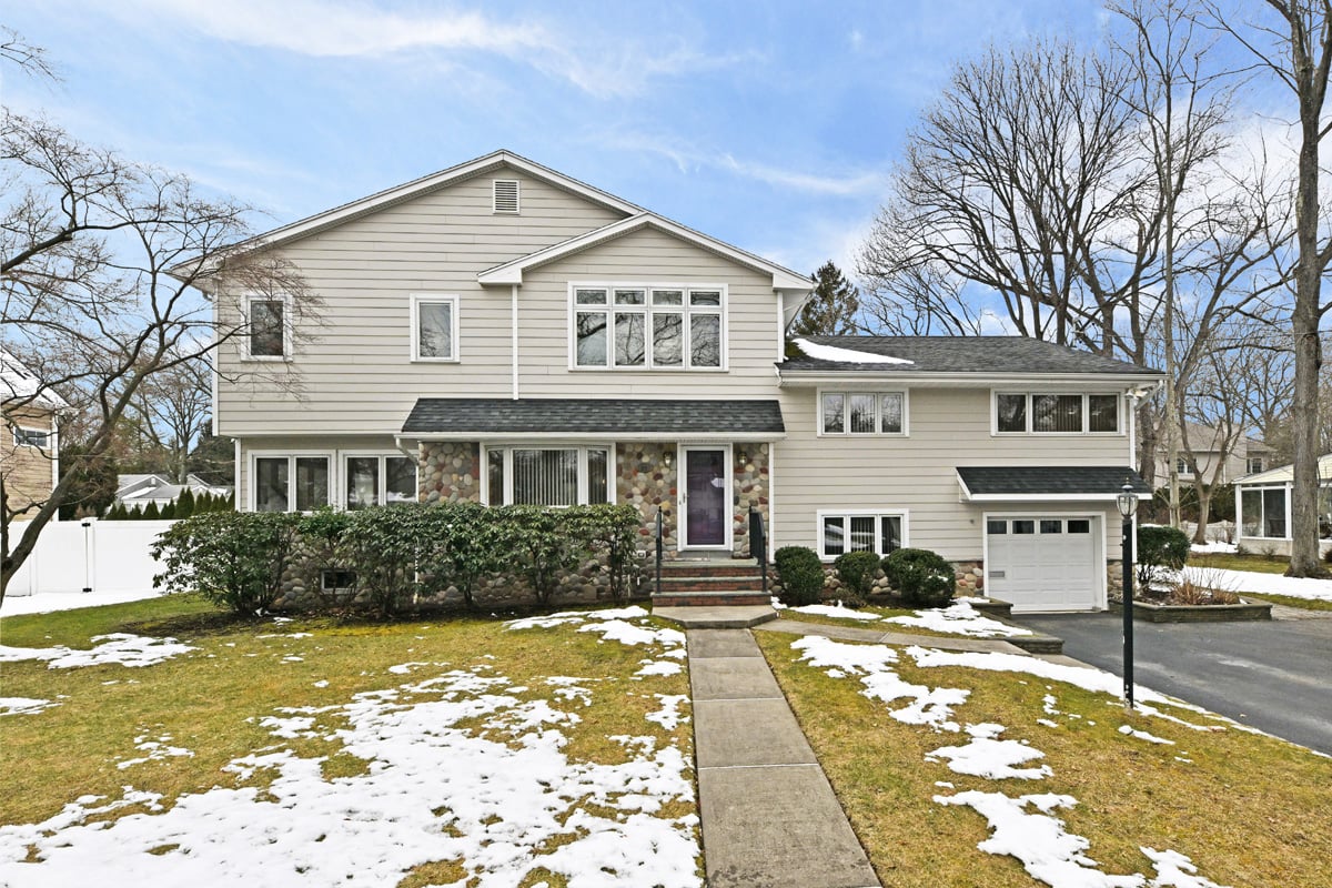 23 Spruce Pl