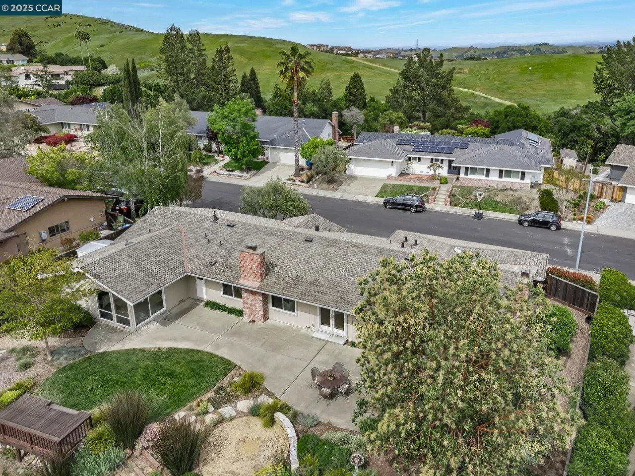 372 Birchwood Dr