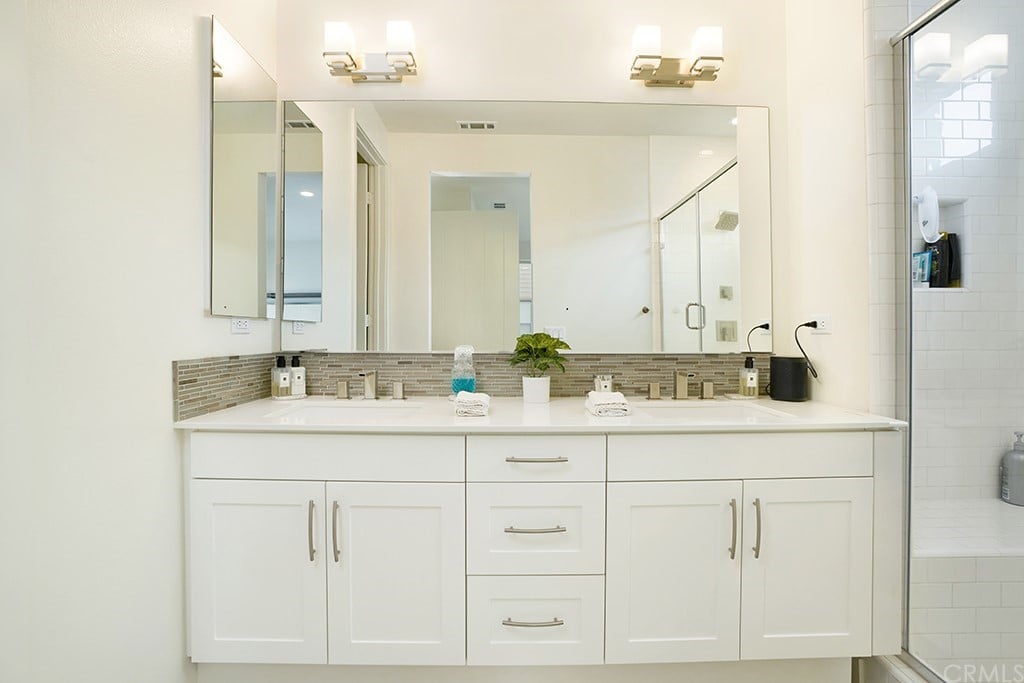 1687 Monarch 17 West