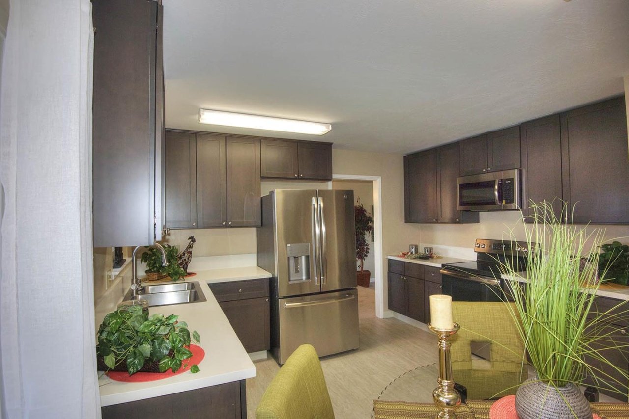 455 S Park Victoria Dr