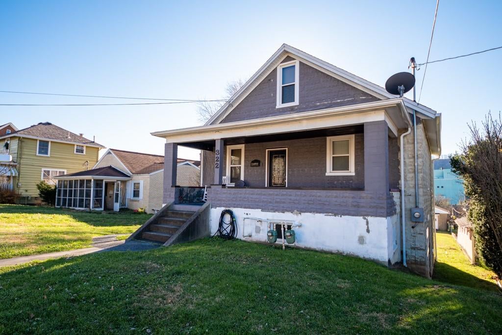 322 Shaw Ave