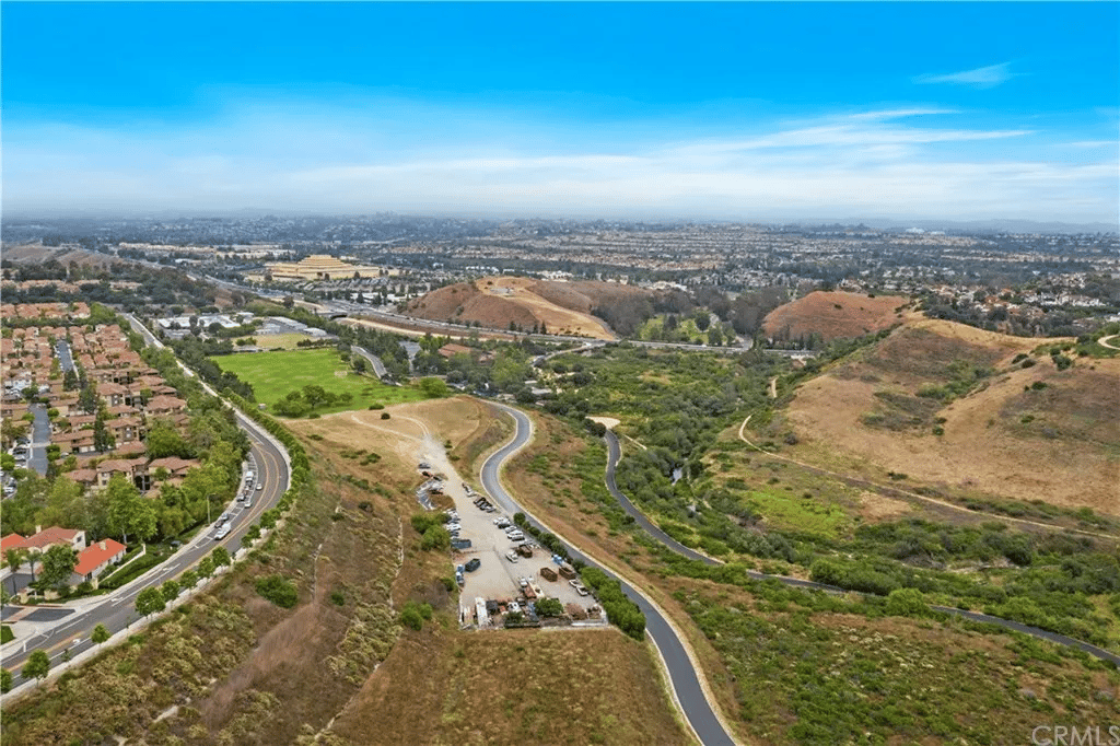 123 Colony Way