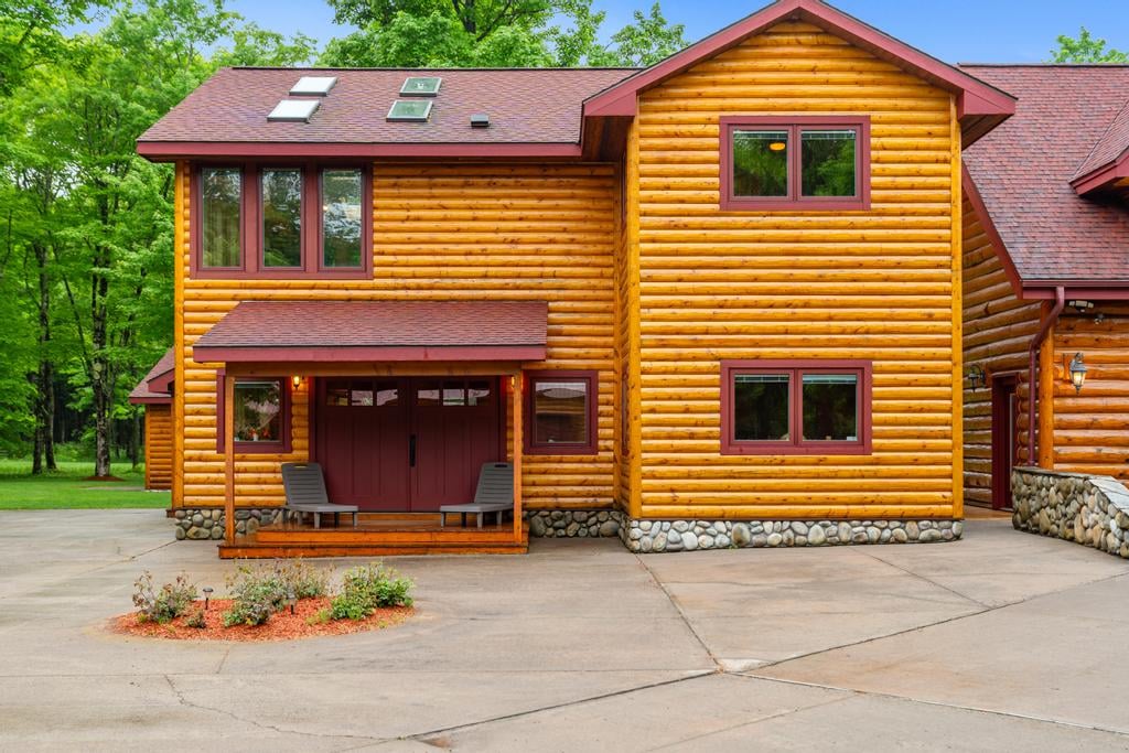 2499 E. Saint Ignace Rd