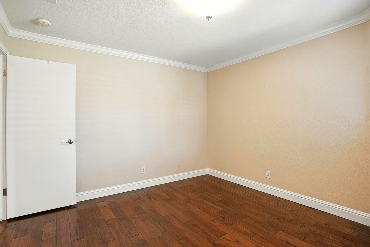 Great Custom Home in Galt! 