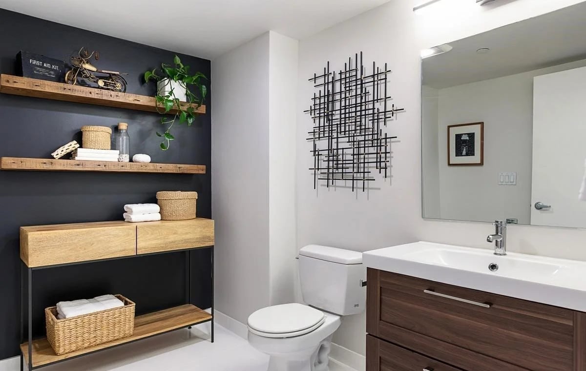 2407 Harrison Street Lofts