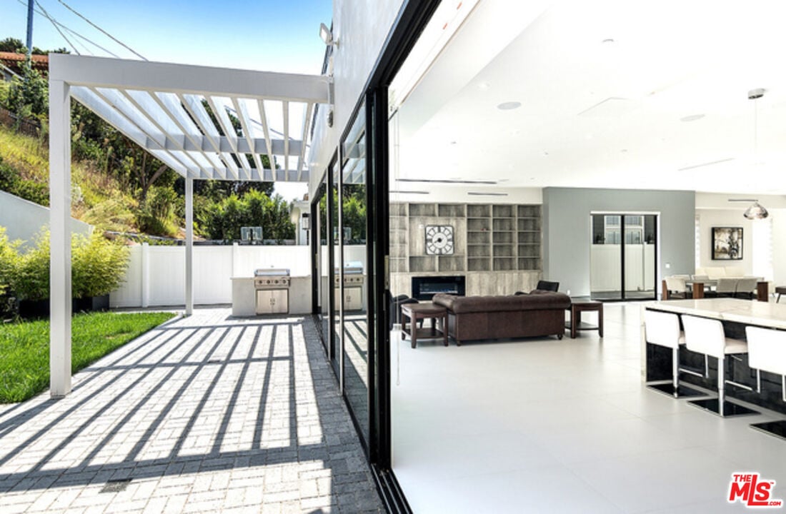 2122 Castle Heights Ave