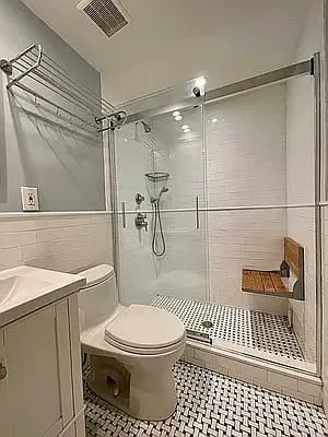 420 West 46th St #A1