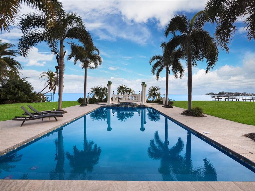 6320 Bahama Shores Dr S