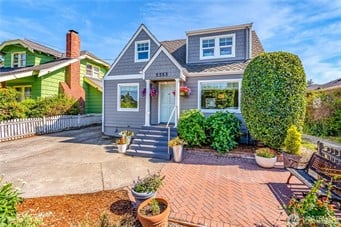 5353 Hyada Boulevard NE
