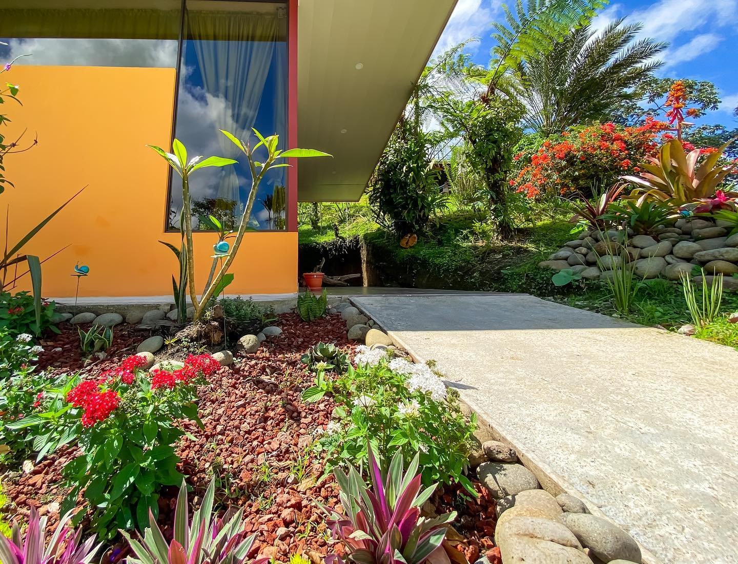 Arenal Garden Lodge | A Hidden Gem with Breathtaking Views