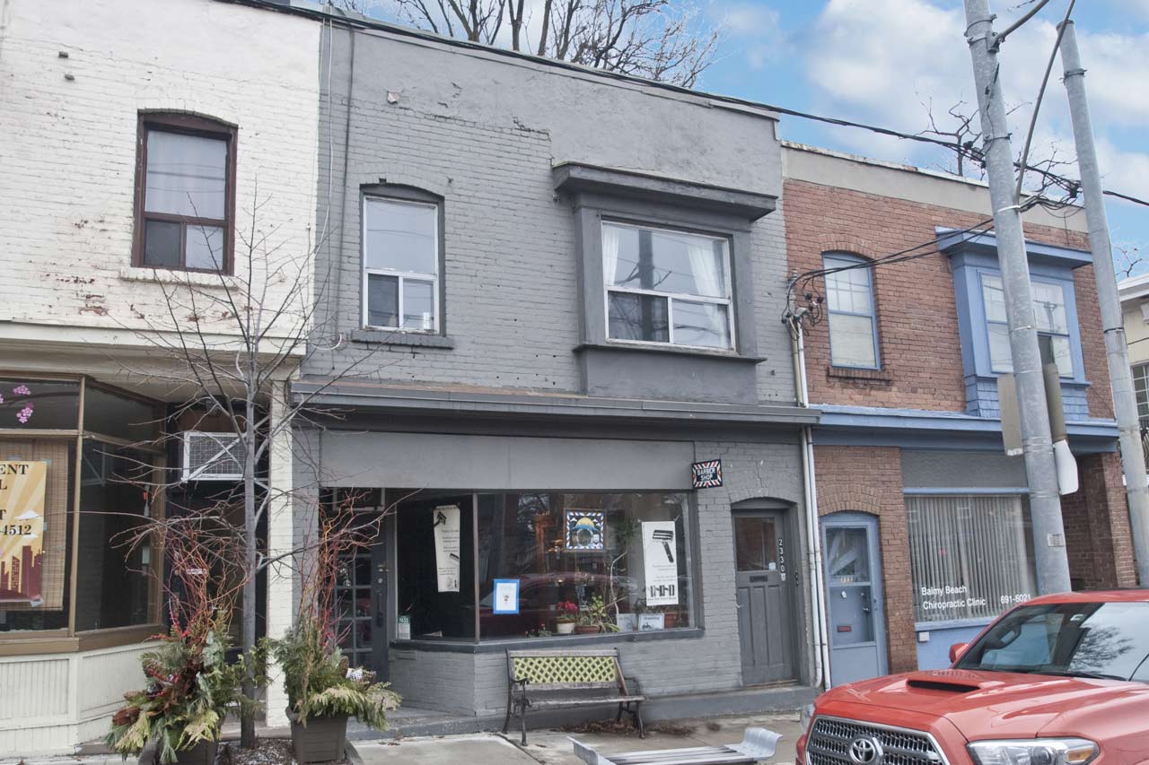 2330 Queen St E