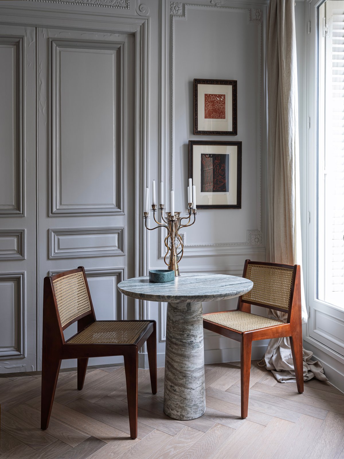 House Tour: Effortlessly Chic