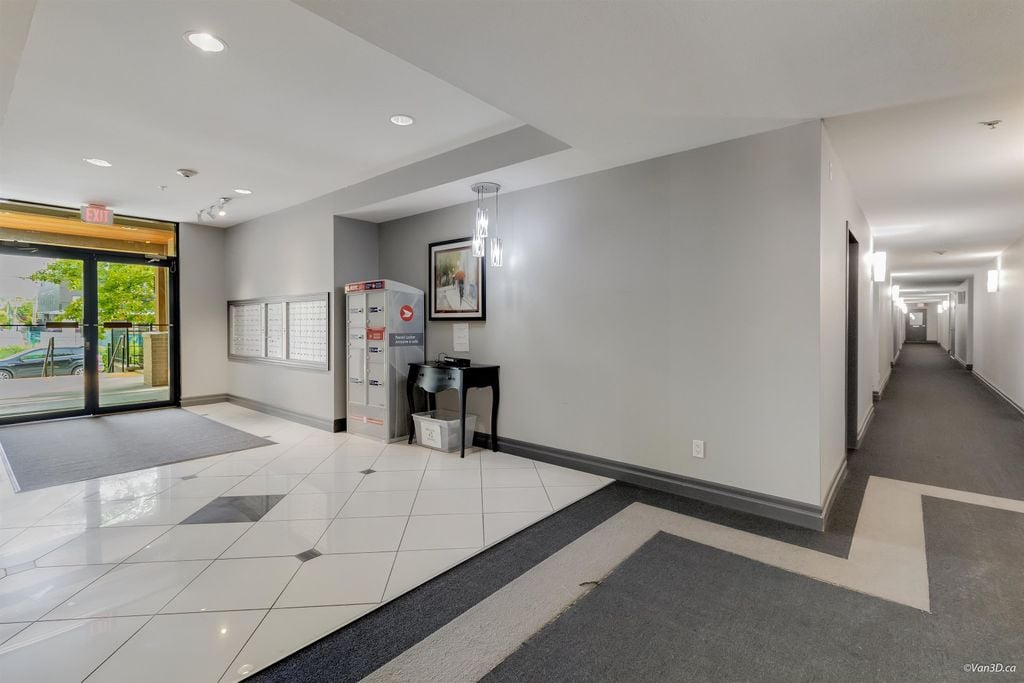 2343 Atkins Ave, #418