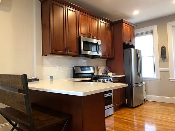 25 Peterborough St #27