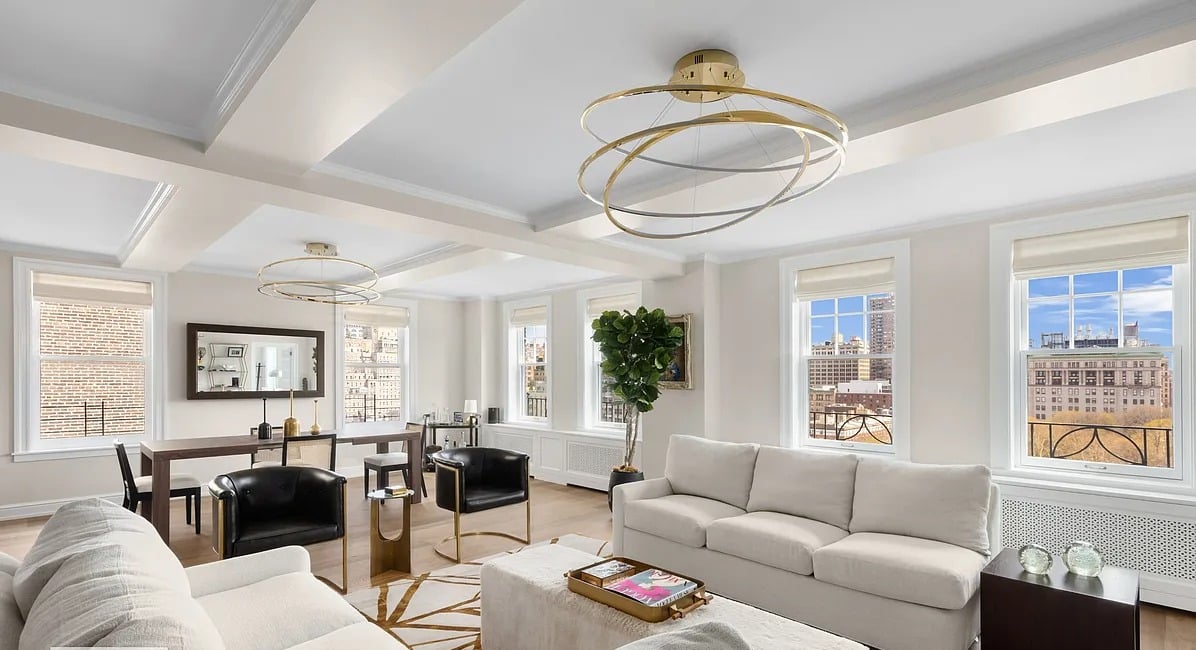 32 Washington Sq W #14