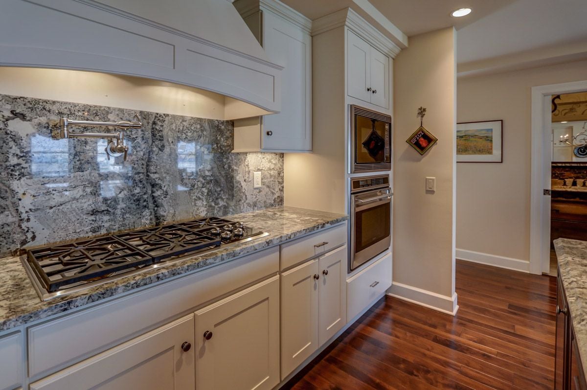 Exclusive Offering: Loraine Penthouse #1007