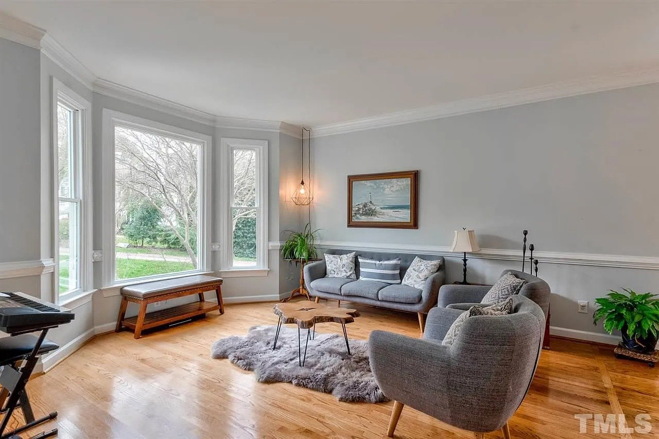 3008 Walton Heath Ct