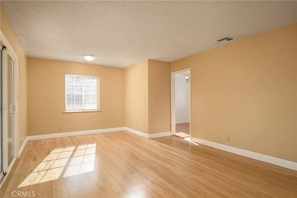 126 S Turner Ave